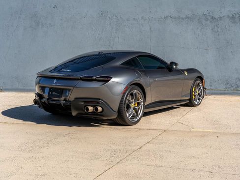 Certified 2022 Ferrari Roma RWD image 7