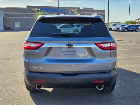 Certified 2021 Chevrolet Traverse LT FWD image 4