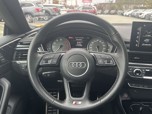 Used 2022 Audi S5 Premium image 18