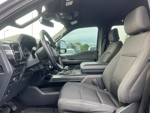 Used 2022 Ford F150 XLT w/ Equipment Group 302A High AWD/4WD image 4