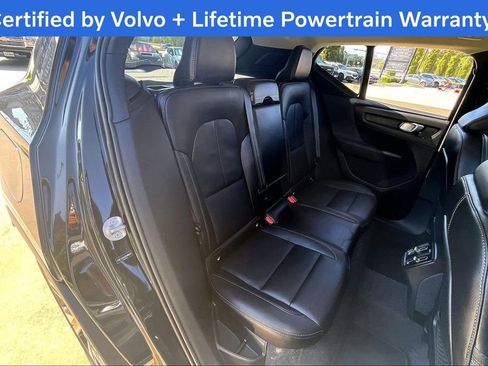 Certified 2025 Volvo XC40 B5 Plus image 34