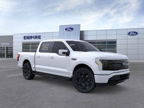 New 2025 Ford F150 Lightning Platinum w/ Dark Elements Package AWD/4WD image 7