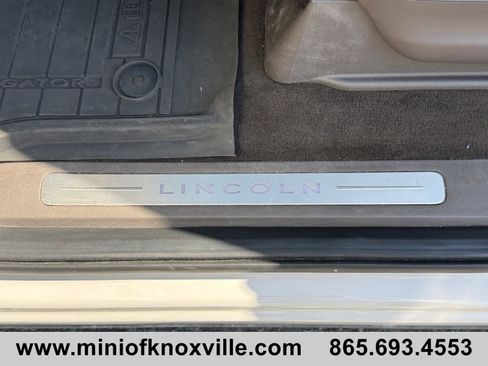 Used 2023 Lincoln Navigator Reserve AWD/4WD image 12