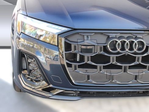 Used 2026 Audi SQ7 Prestige image 11