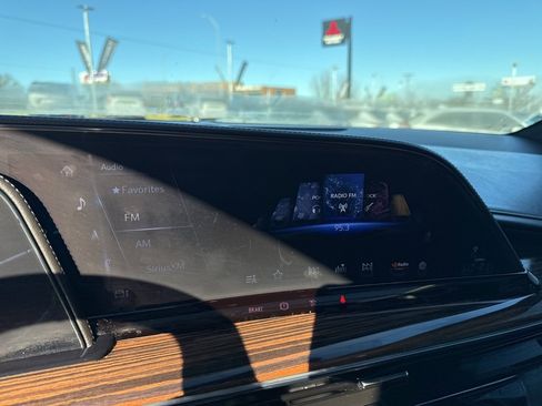 Used 2023 Cadillac Escalade ESV Premium Luxury w/ Performance Package image 26