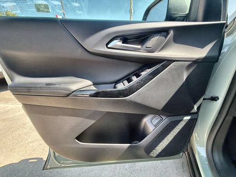 Certified 2025 Chevrolet Equinox LT w/ Convenience Package II FWD image 21