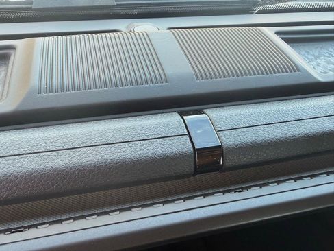 Certified 2025 Jeep Gladiator Sport image 12