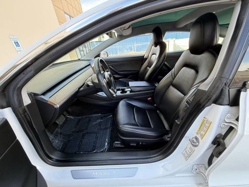 Used 2019 Tesla Model 3 Long Range image 19
