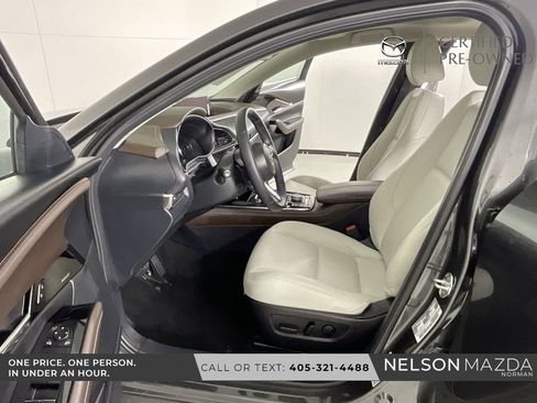 Certified 2025 MAZDA CX-30 AWD 2.5 S w/ Premium Package image 11