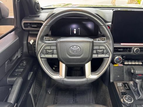 Certified 2025 Toyota 4Runner TRD Off-Road Premium AWD/4WD image 20