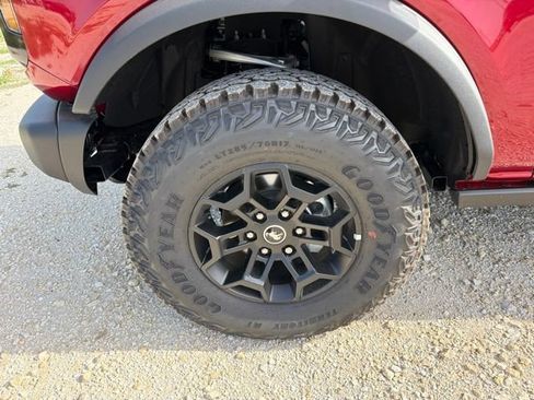 New 2026 Ford Bronco Badlands AWD/4WD image 14