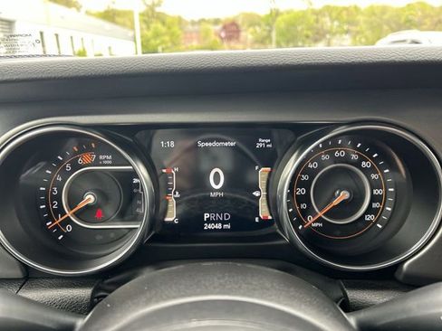 Used 2023 Jeep Wrangler Unlimited Sport AWD/4WD image 19
