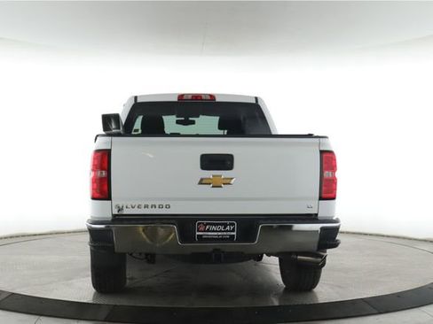 Used 2018 Chevrolet Silverado 1500 LT w/ LT Convenience Package AWD/4WD image 11