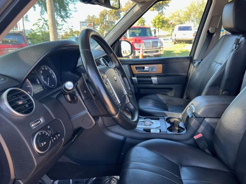 Used 2015 Land Rover LR4 HSE image 20
