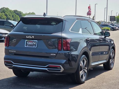 Used 2023 Kia Sorento SX Prestige AWD/4WD image 4