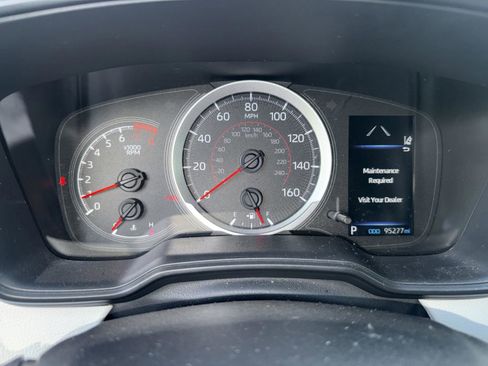 Used 2021 Toyota Corolla SE image 27