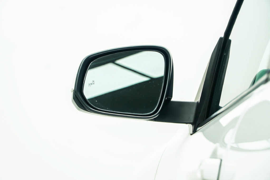 Used 2024 Toyota Tacoma SR5 RWD image 18