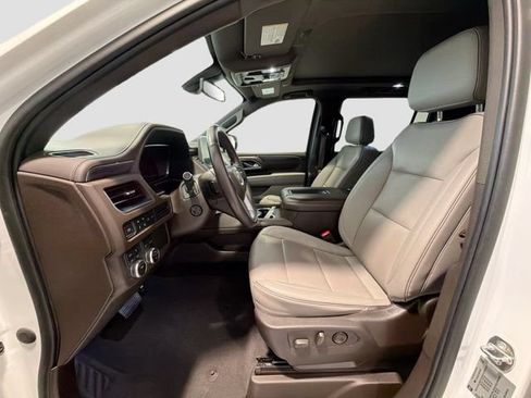 Used 2022 GMC Yukon XL SLT w/ SLT Premium Package AWD/4WD image 20