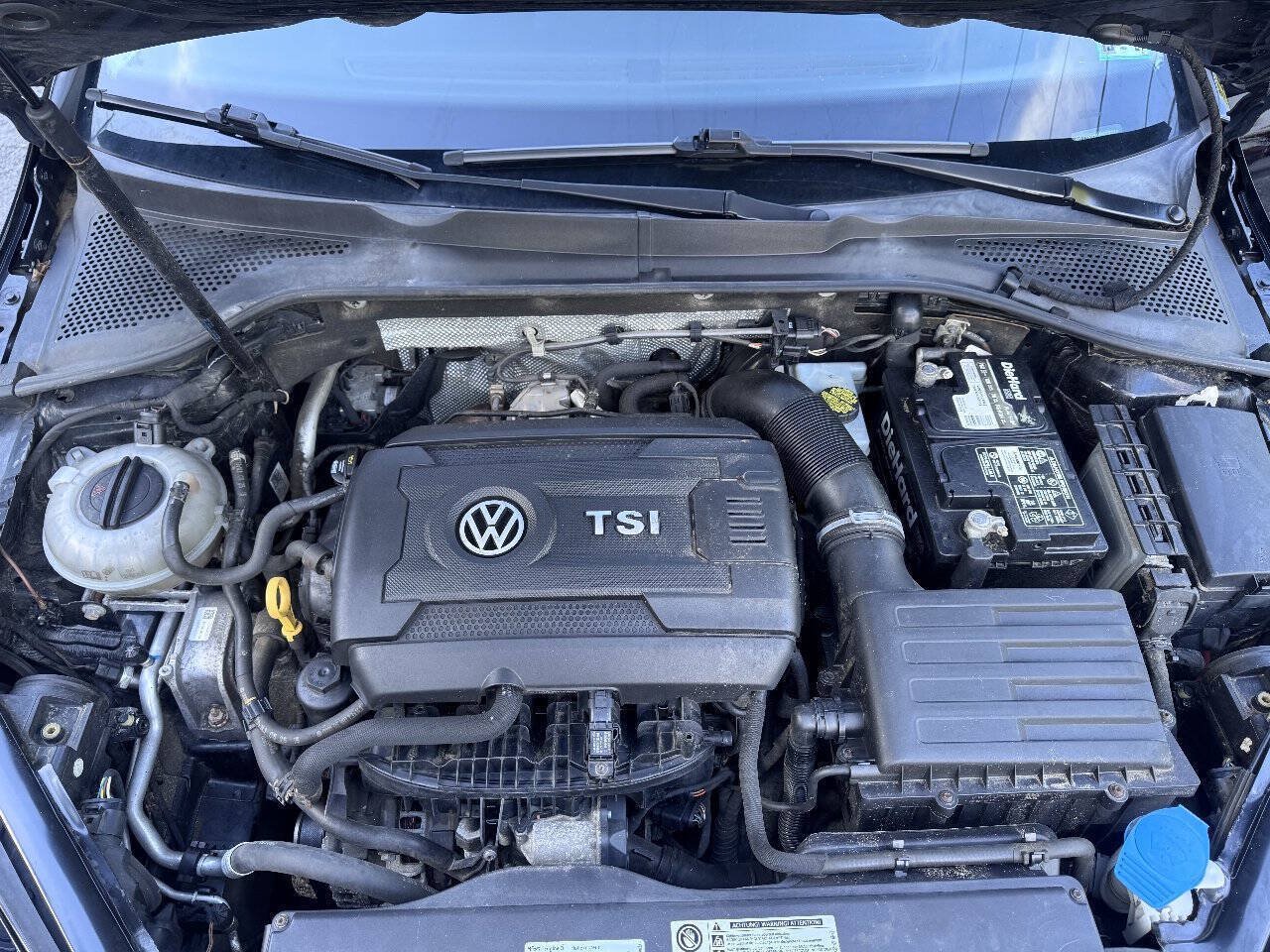 Used 2016 Volkswagen Golf S FWD image 12