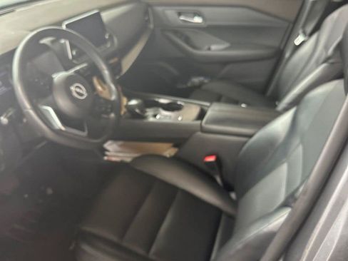 Used 2023 Nissan Rogue SV w/ SV Premium B Package FWD image 10