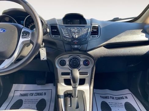 Used 2019 Ford Fiesta SE image 11