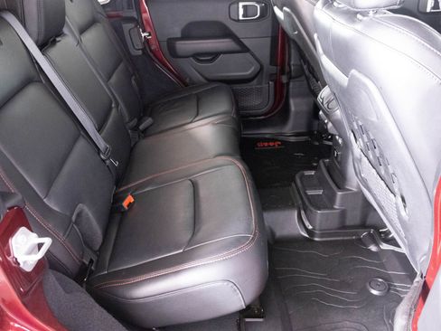 Used 2022 Jeep Wrangler Unlimited Rubicon w/ LED Lighting Group image 38