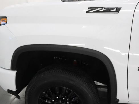 Used 2024 Chevrolet Silverado 2500 LT w/ Z71 Sport Edition image 41
