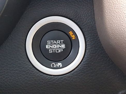 Used 2020 RAM 1500 Laramie image 24