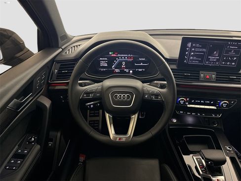 Used 2024 Audi SQ5 Prestige image 24