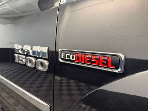 Used 2018 RAM 1500 Laramie w/ Convenience Group AWD/4WD image 42