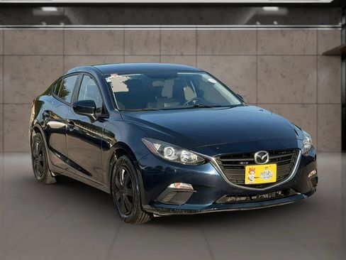 Used 2016 MAZDA MAZDA3 i Sport FWD image 2
