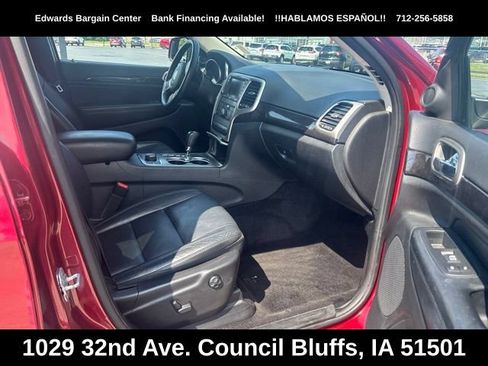 Used 2012 Jeep Grand Cherokee Laredo AWD/4WD image 9