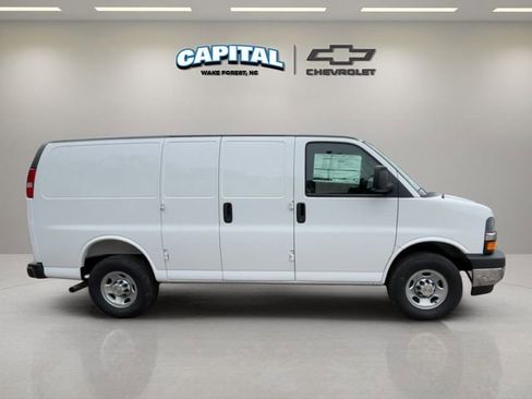 New 2025 Chevrolet Express 2500 Work Van w/ Driver Convenience Package image 6