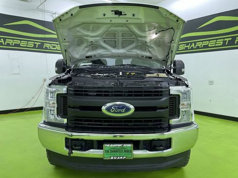 Used 2019 Ford F350 XL w/ Power Equipment Group image 4