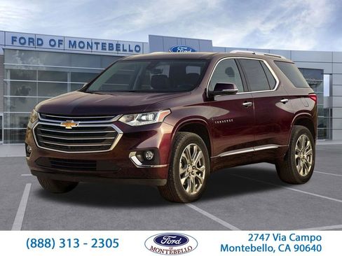 Used 2020 Chevrolet Traverse RS FWD image 1