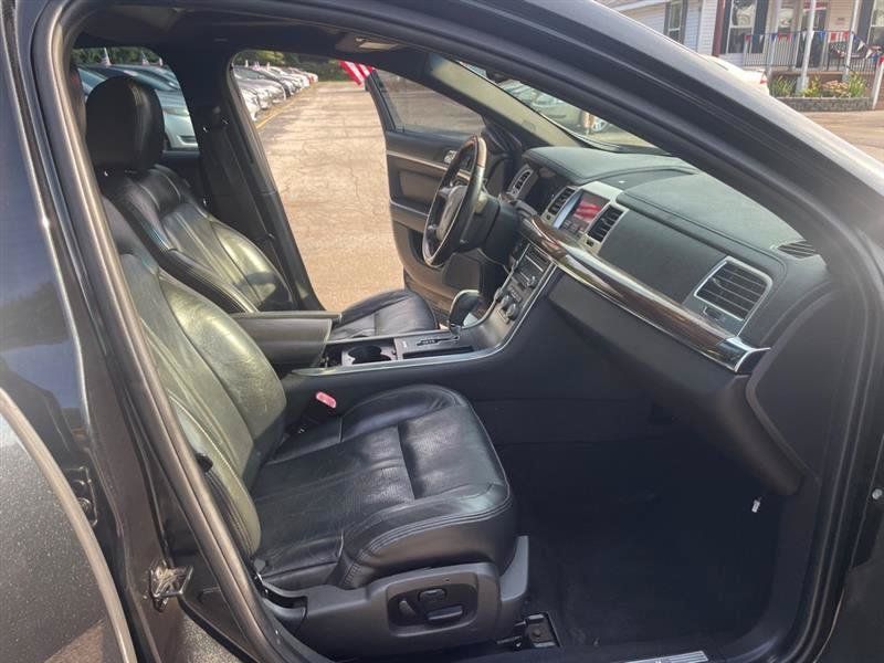 Used 2009 Lincoln MKS FWD image 12
