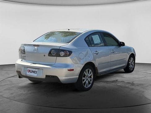 Used 2008 MAZDA MAZDA3 i Touring FWD image 9