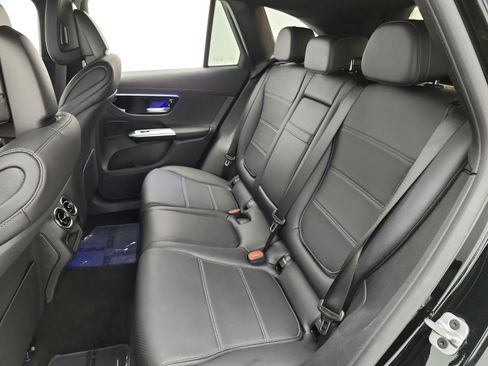 Used 2023 Mercedes-Benz GLC 300 4MATIC image 13