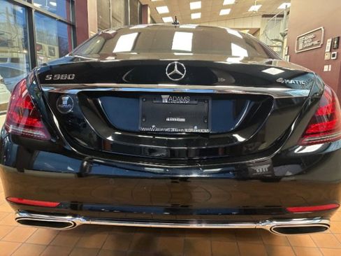 Used 2018 Mercedes-Benz S 560 4MATIC Sedan image 11