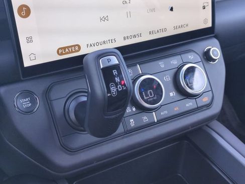 New 2026 Land Rover Defender 130 X-Dynamic SE AWD/4WD image 9
