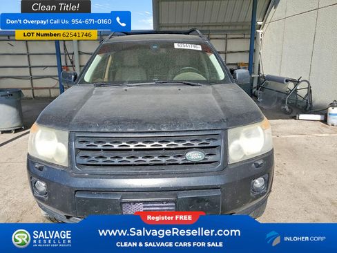 Used 2011 Land Rover LR2 HSE AWD/4WD image 7