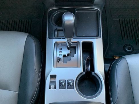 Used 2022 Toyota 4Runner SR5 Premium image 16