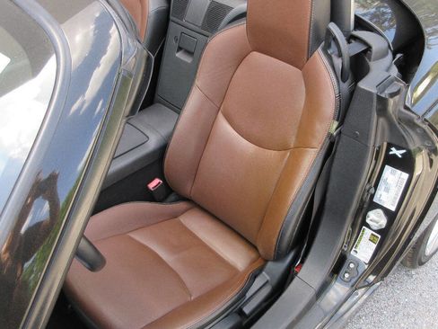 Used 2013 MAZDA MX-5 Miata Grand Touring image 11