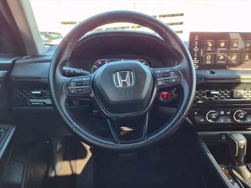 Used 2023 Honda Accord EX-L image 13
