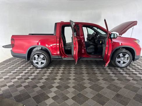Used 2024 Honda Ridgeline TrailSport image 16