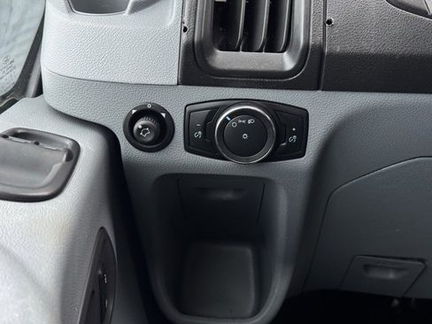 Used 2018 Ford Transit 250 148 High Roof image 19