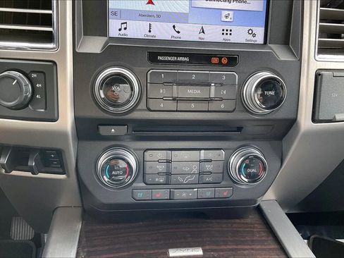 Used 2017 Ford F250 Platinum w/ Platinum Ultimate Package AWD/4WD image 21