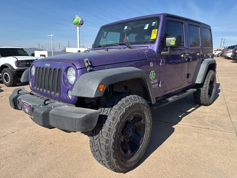 Used 2017 Jeep Wrangler Unlimited Sport w/ Connectivity Group image 3