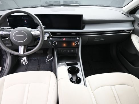 Used 2025 Hyundai Sonata SEL image 16