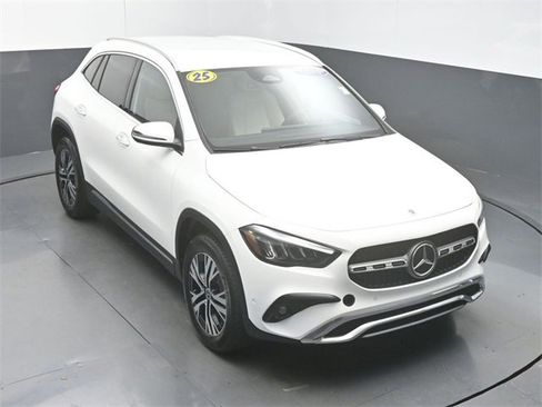 Used 2025 Mercedes-Benz GLA 250 GLA 250 image 43